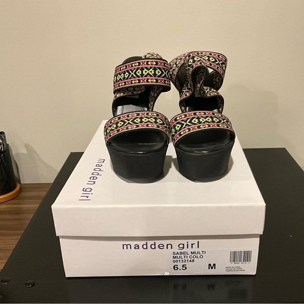 NEW Madden Girl Sabel Multi Color Wedge in box